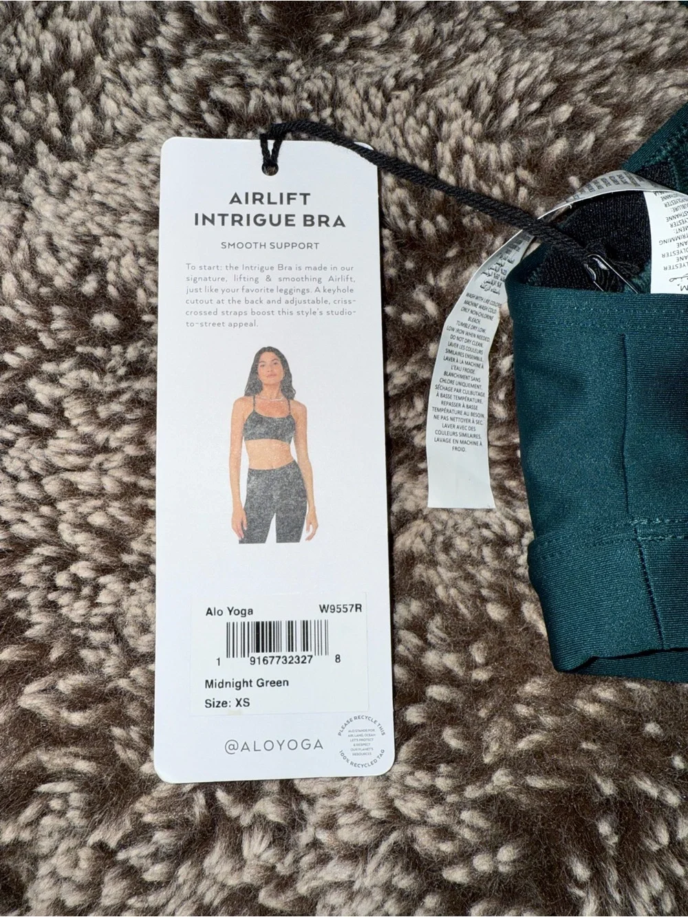 ALO Yoga Airlift Intrigue Bra in Midnight Green - Picture 3 of 5